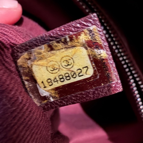 CHANEL le boy Tote - Picture 7 of 9